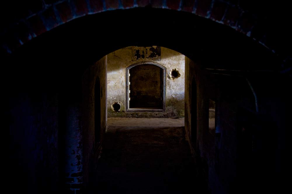 PtNepean_2K0C6821.jpg - Point Nepean fort tunnels.