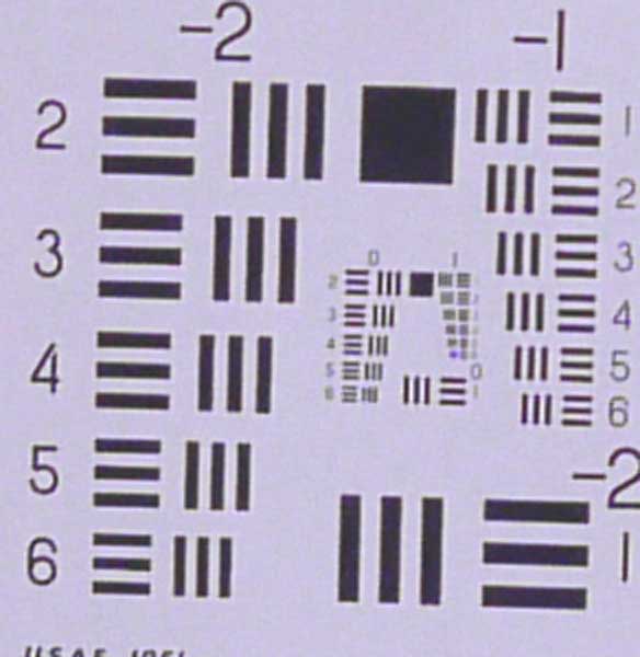 ZD50200_83mm_f3.1.jpg - Olympus ZD 50-200mm f/2.8-3.5 SWD lens at 83mm f/3.1 - another very good result. (200x pixel peeping)