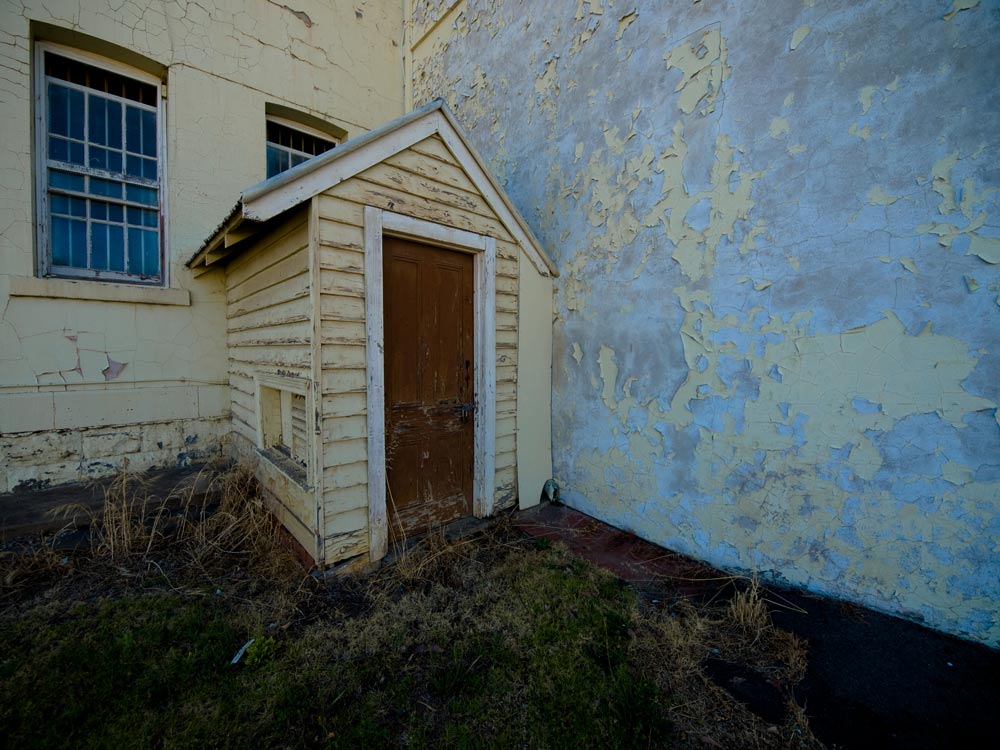 GA183541.jpg - dilapidation