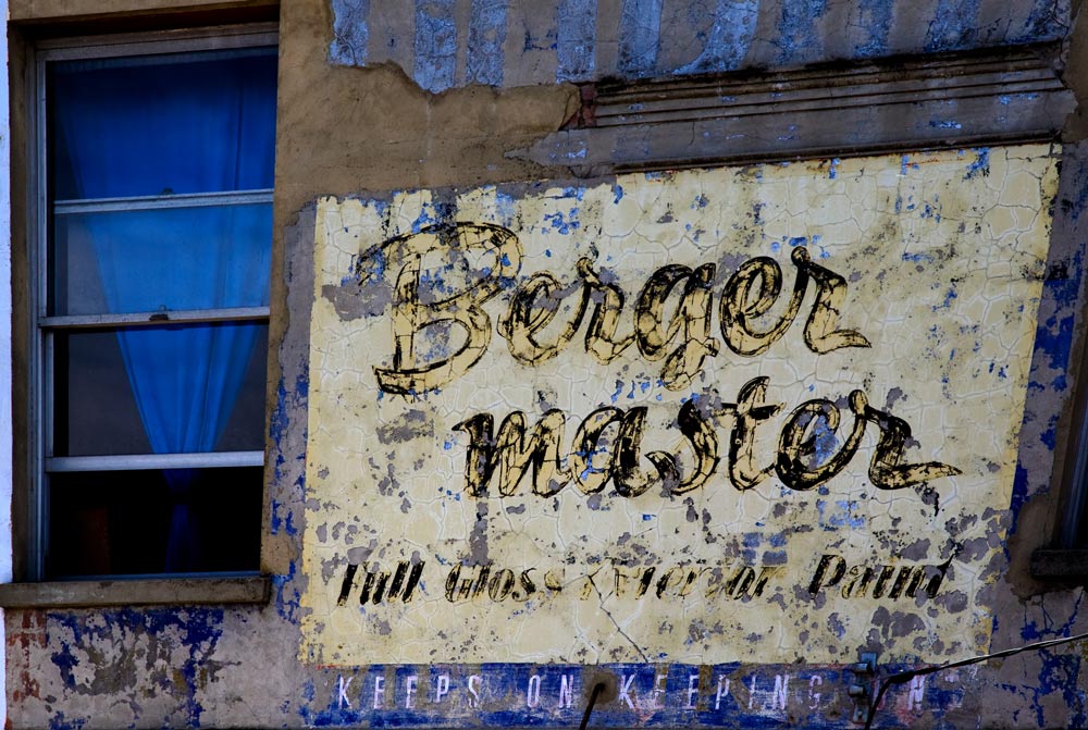 2K0C8867.jpg - Berger Master paint - Keeps on keeping on - well, not forever!