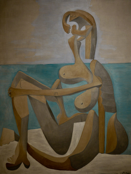 P1140181-1.JPG - Seated bather. Picasso. 1930