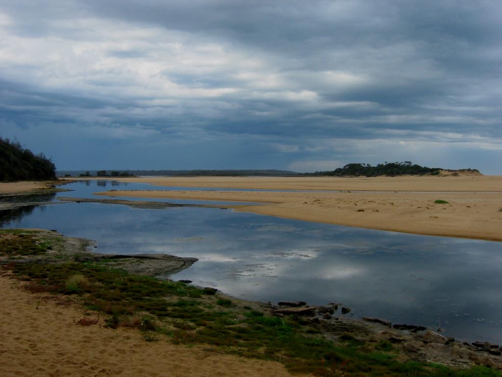 ga_LakeTyers_storm.jpg - Lake Tyers ocean beach, Victoria